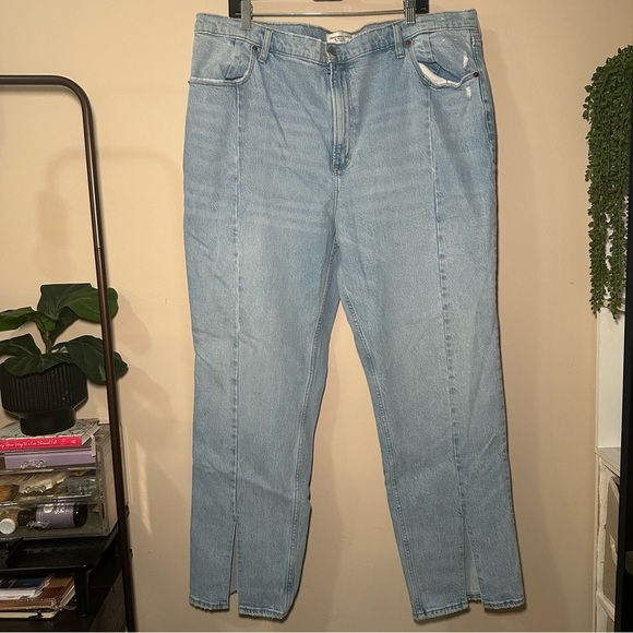 Abercrombie & Fitch Light Blue 90s Straight Ultra High Rise Jeans Size 35/20r - Picture 1 of 12
